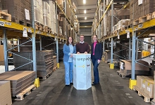 Unternehmensdialog bei der WEPA Verpackungen GmbH. Auf dem Bild zu sehen von links: Adriane Overath (Wirtschaftsförderin der Stadt Ennepetal), Heico Berner-Dietzel (Geschäftsführer WEPA Verpackungen GmbH) und Imke Heymann (Bürgermeisterin der Stadt Ennepetal).
