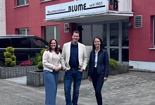 Bürgermeisterin Imke Heymann und Wirtschaftsförderin Adriane Overath besuchen das Bauunternehmen Blume in Ennpetal