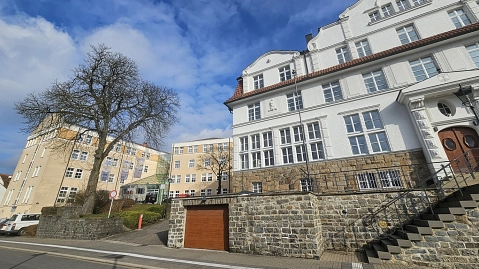 Bild von dem gesamten Rathaus&nbsp;&copy;&nbsp;Stadt Ennepetal